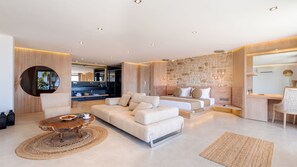 Aqua Suite | Living area