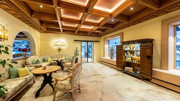 Sala de estar en el lobby