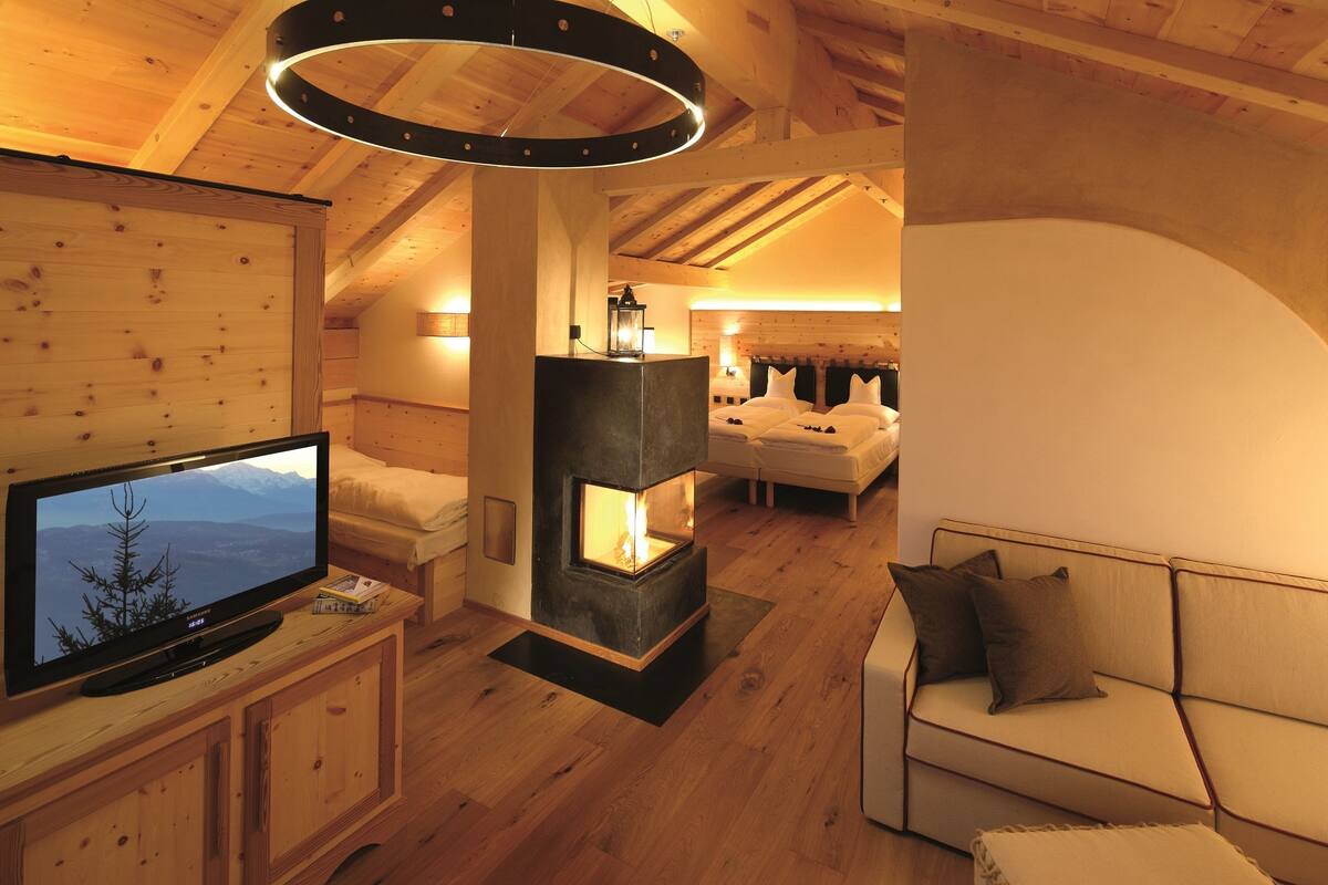 Habitación de lujo doble, 1 cama de matrimonio grande | Ropa de cama de alta calidad y edredones de plumas