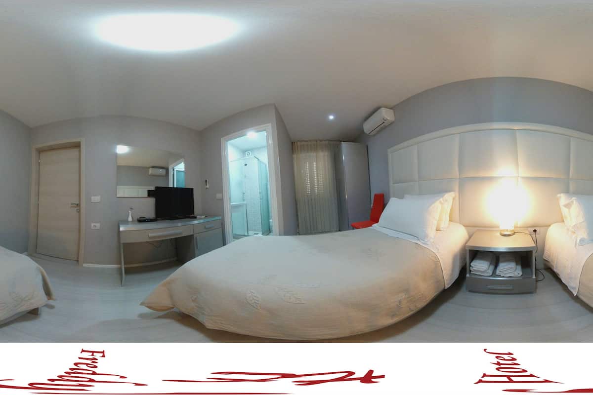 standard room, 2 single beds, ensuite | free wifi, bed sheets