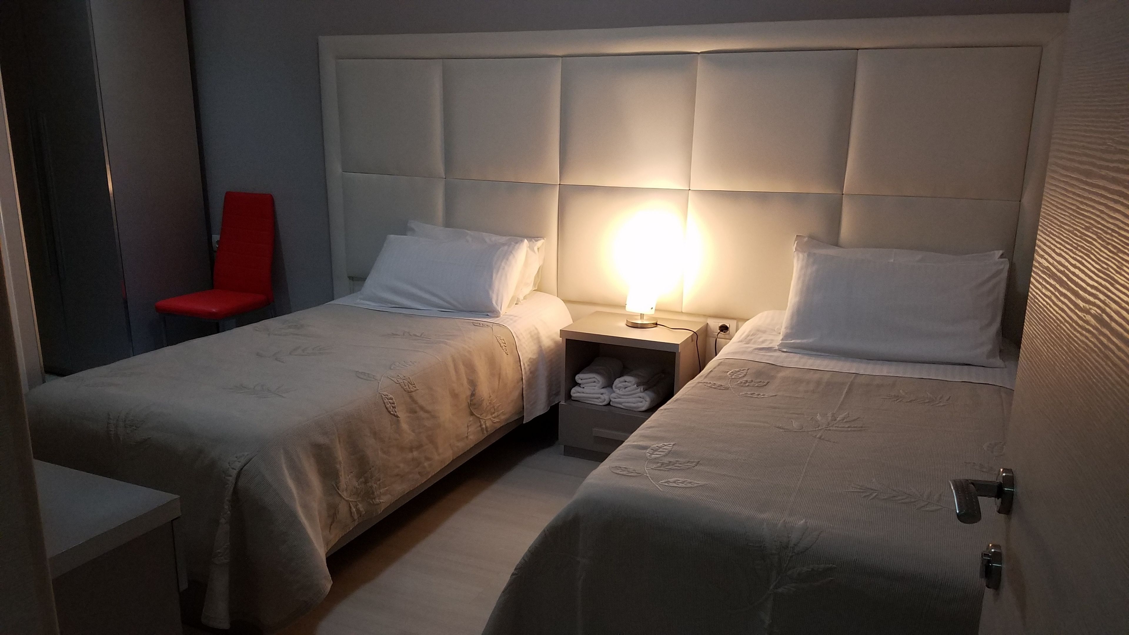 standard room, 2 single beds, ensuite | free wifi, bed sheets