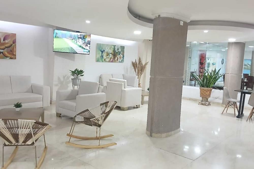 Hotel Charthon