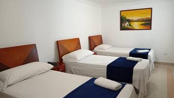 Minibar, caja de seguridad en la habitación, escritorio y wifi gratis