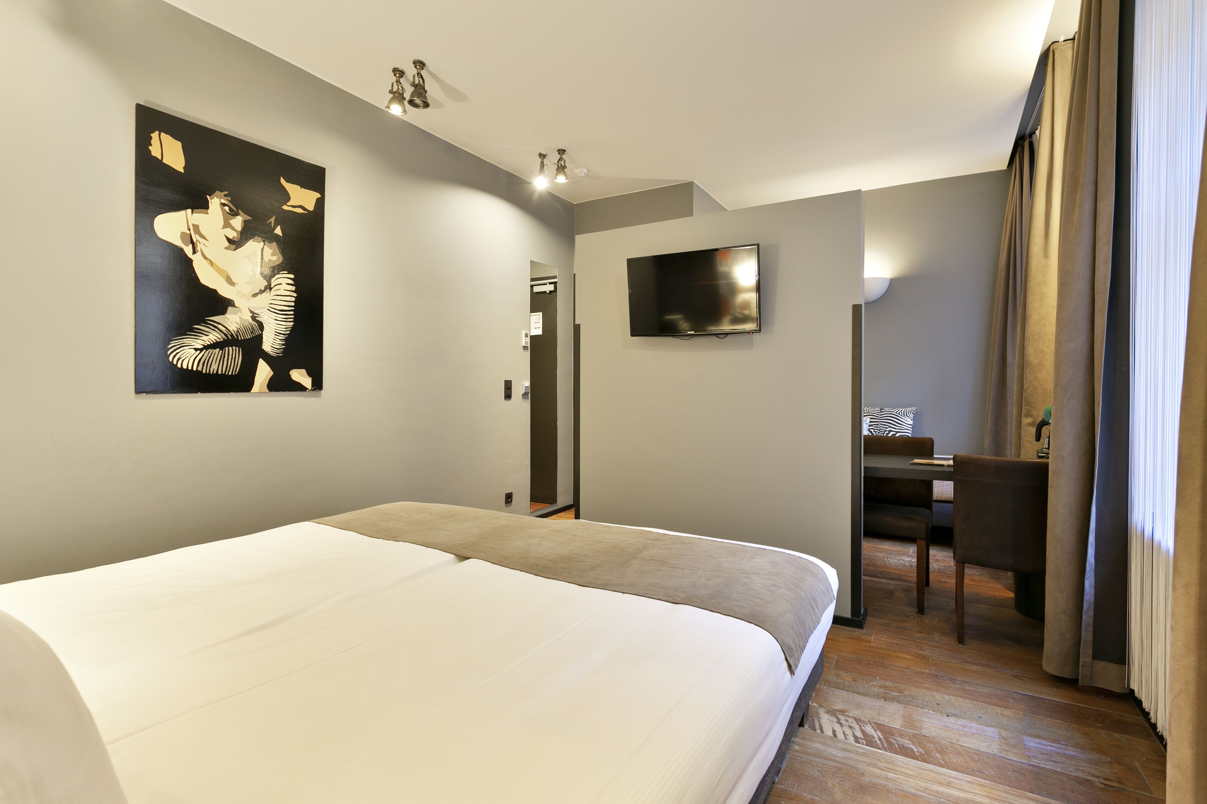 grand double room | premium bedding, minibar, in-room safe, individually decorated