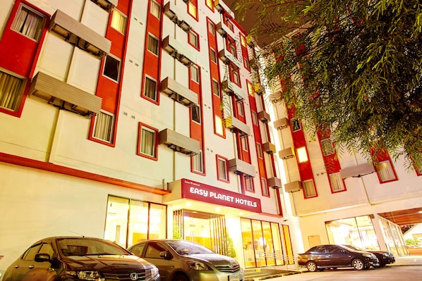 Front of property - Easy Planet Pattaya (Pattaya)