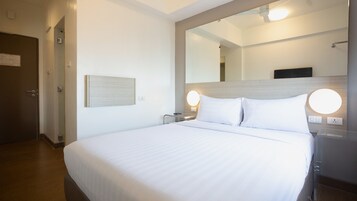 In-room safe, desk, laptop workspace, blackout drapes