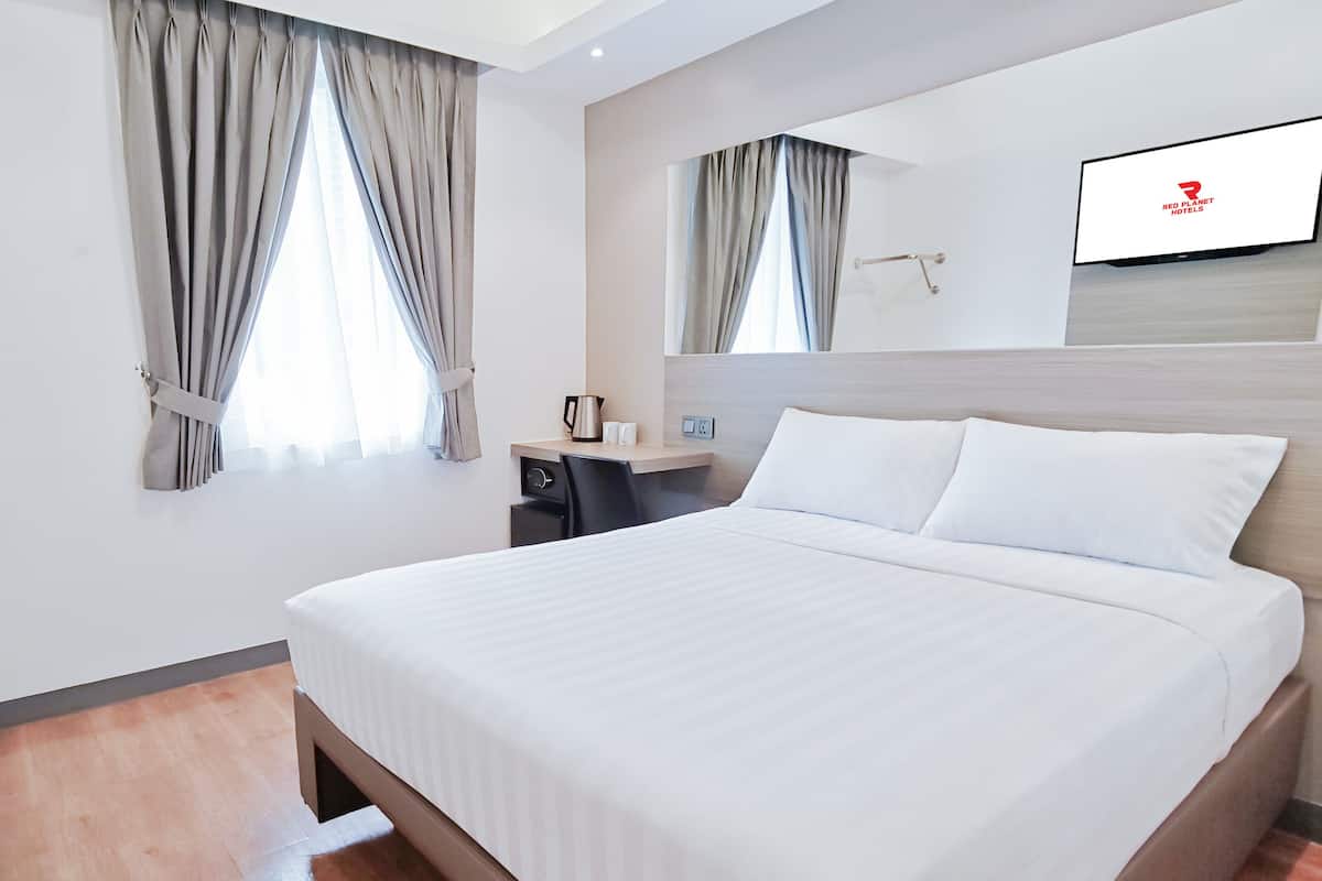 City-Doppelzimmer | Hochwertige Bettwaren, Zimmersafe, Schreibtisch