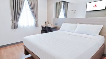 City Double Room | Premium bedding, in-room safe, desk, laptop workspace