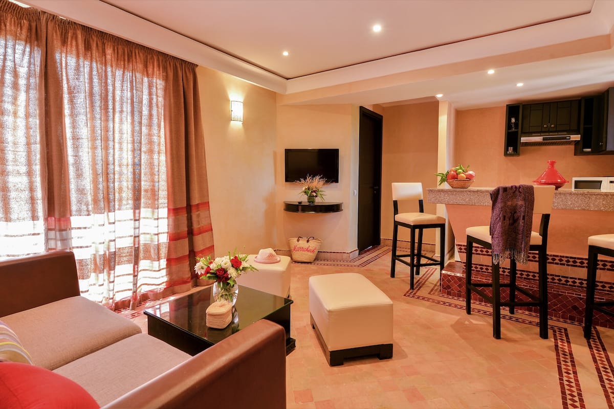 junior suite | private kitchen | fridge, microwave, electric kettle