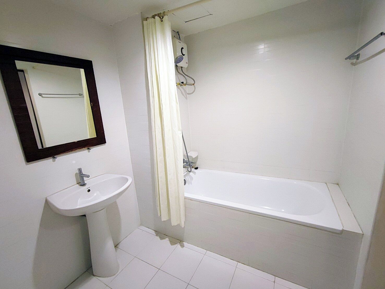 Photo - Romance Hotel Bangna