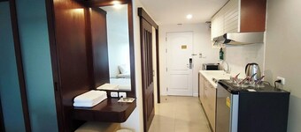 Romance Hotel Bangna