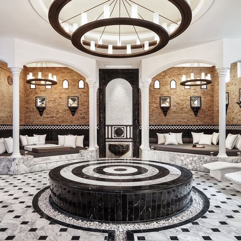 Couples treatment rooms, sauna, steam room, body treatments