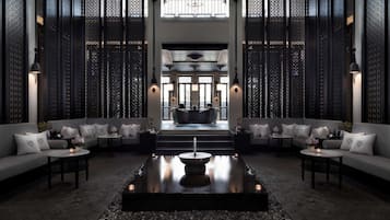 Couples treatment room(s), sauna, steam room, body treatments