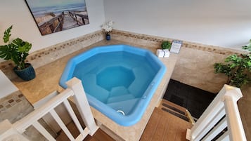 Tina de hidromasaje interior