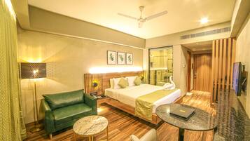 Premium Room, Balcony | Premium bedding, in-room safe, desk, WiFi (surcharge)