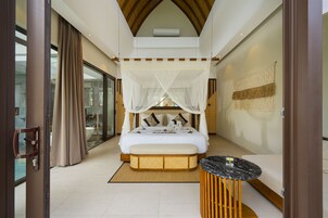 Villa Deluxe, 1 habitación, piscina privada | 2 dormitorios, minibar, caja fuerte y mobiliario individual