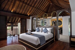 Villa Royale, 2 chambres, piscine privée | 2 chambres, minibar, coffres-forts dans les chambres