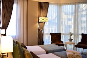 Deluxe Room | Pillowtop beds, minibar, in-room safe, desk - Taksim Line Hotel (Istanbul)