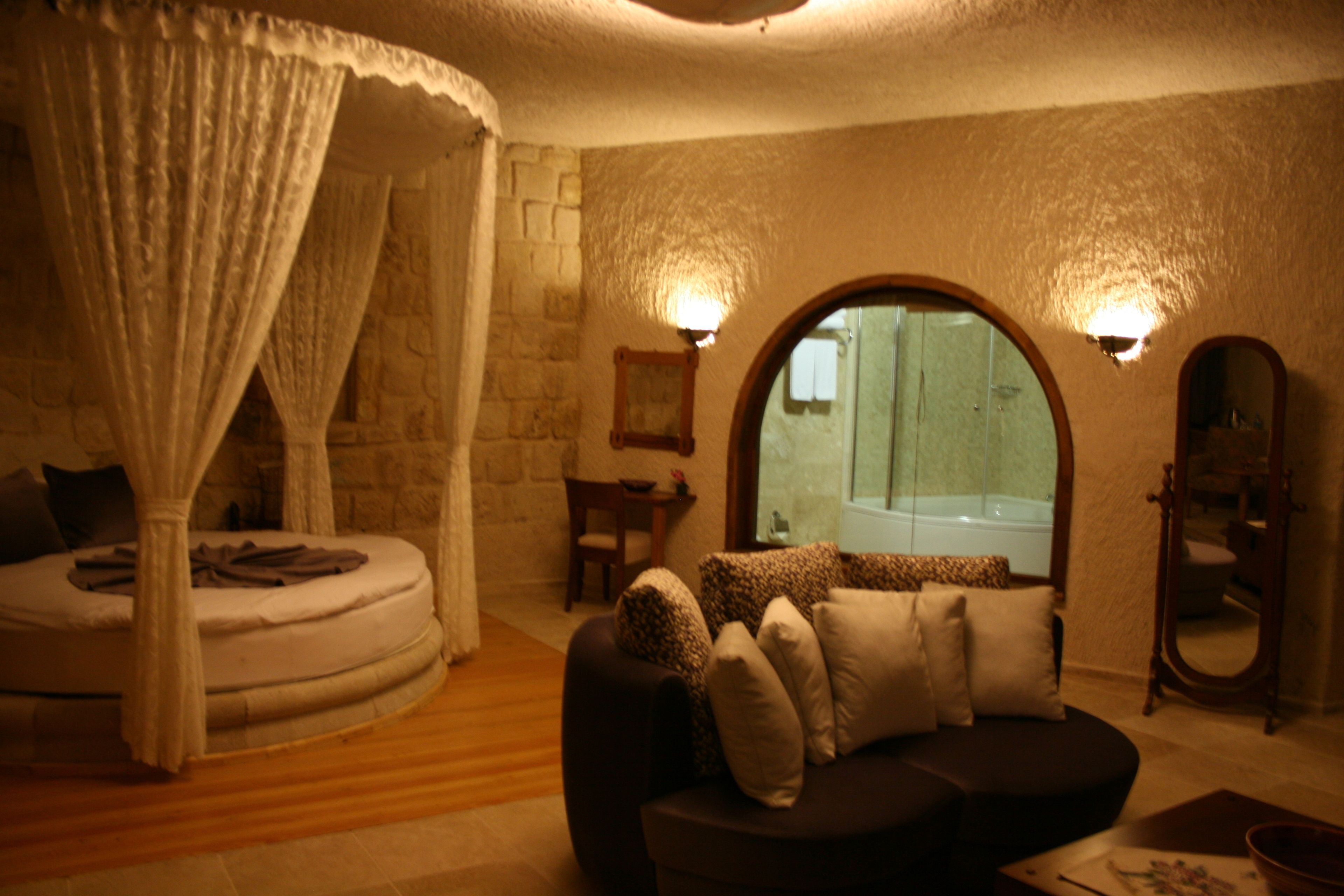 Couette en duvet d'oie, surmatelas, coffres-forts dans les chambres