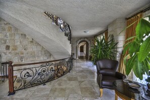 ロビー応接スペース