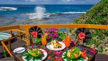 Free daily full breakfast