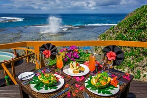Petit déjeuner complet compris tous les jours