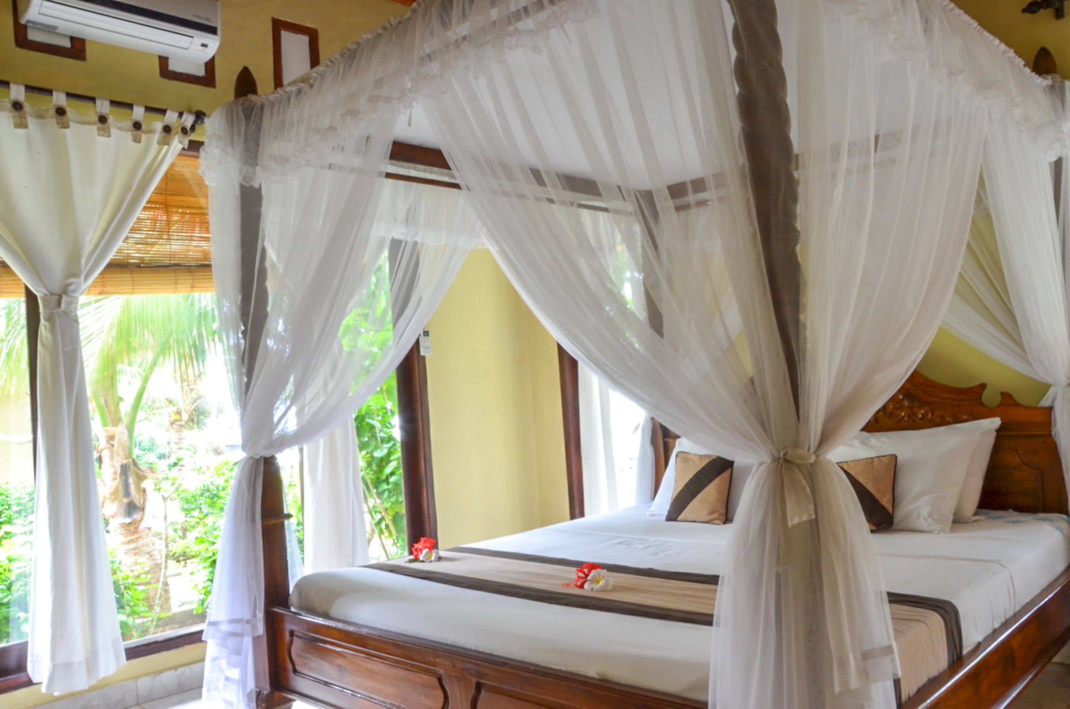 Standard Room | Premium bedding, in-room safe, desk, rollaway beds