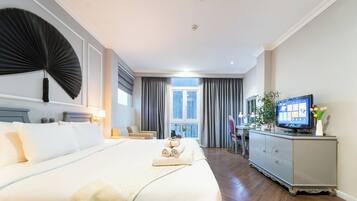 Suite Room | Minibar, bàn, phòng cách âm, truy cập Internet không dây miễn phí