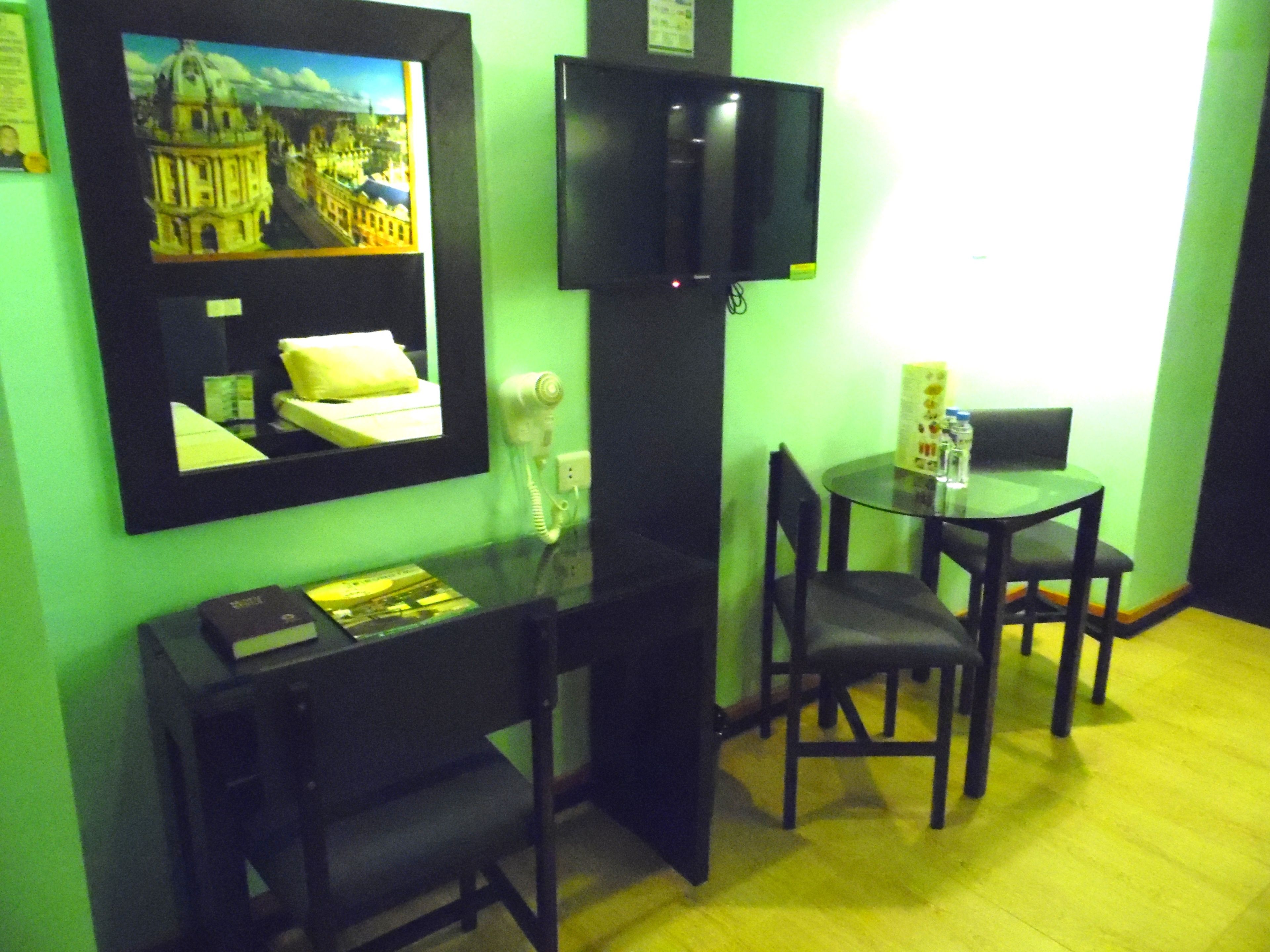 Photo - Eurotel Las Pinas