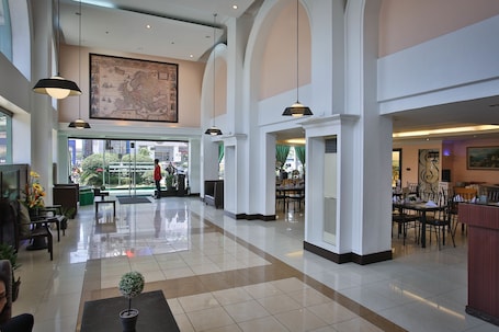 Interior entrance. Eurotel Las Pinas