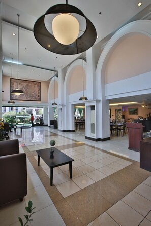 Lobby - Eurotel Las Pinas (Las Pinas)