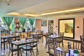 Restaurant - Eurotel Las Pinas (Las Pinas)