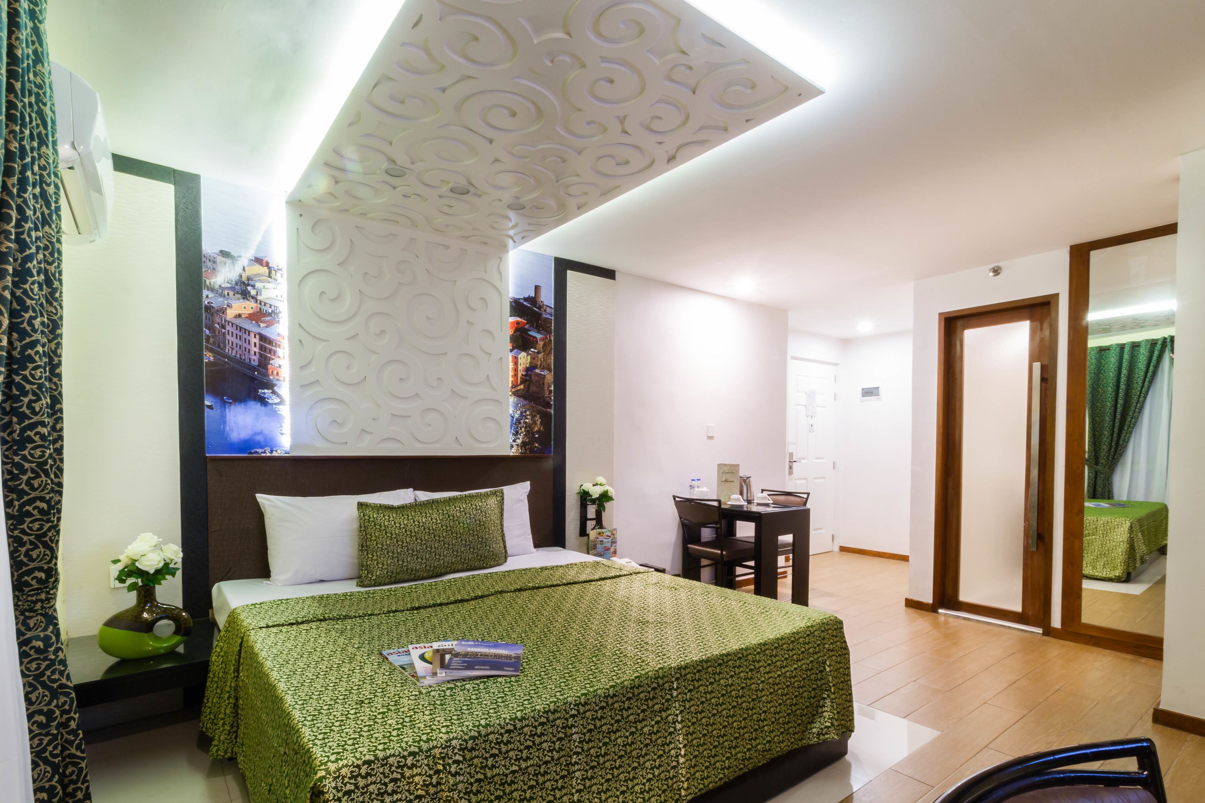 Photo - Eurotel Las Pinas