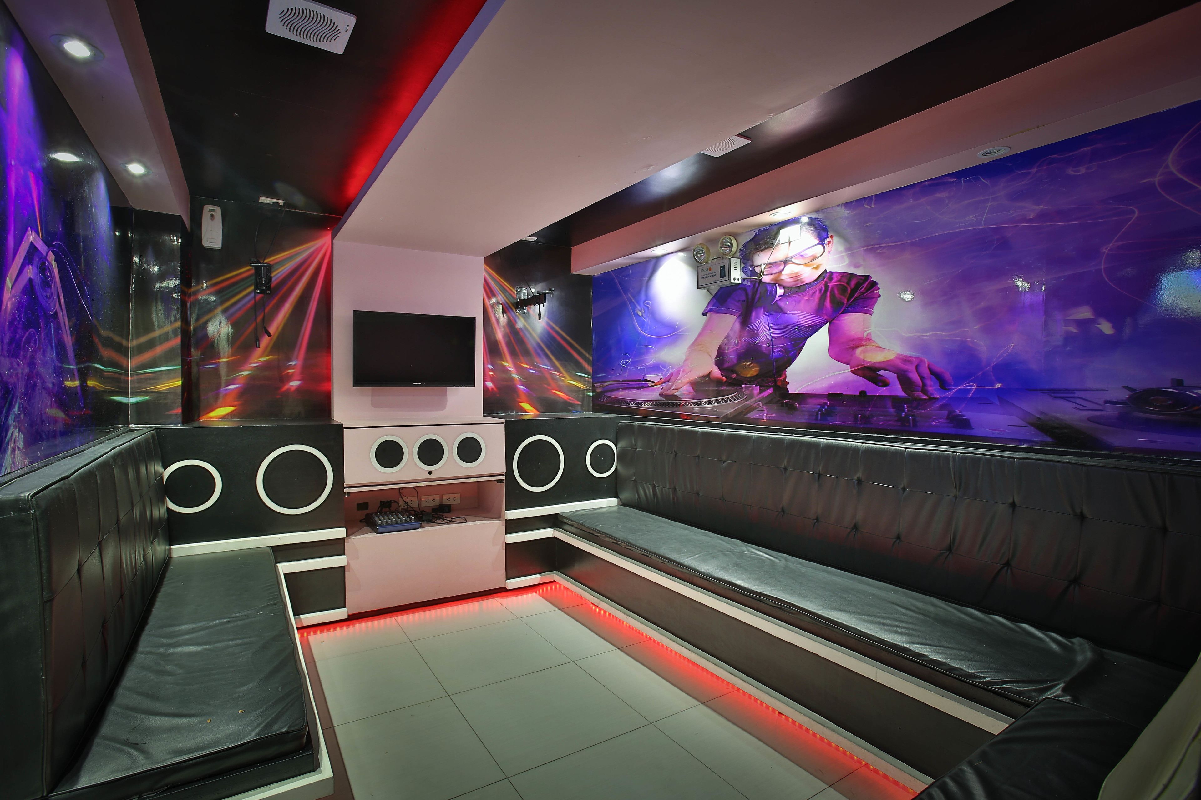 Karaoke room