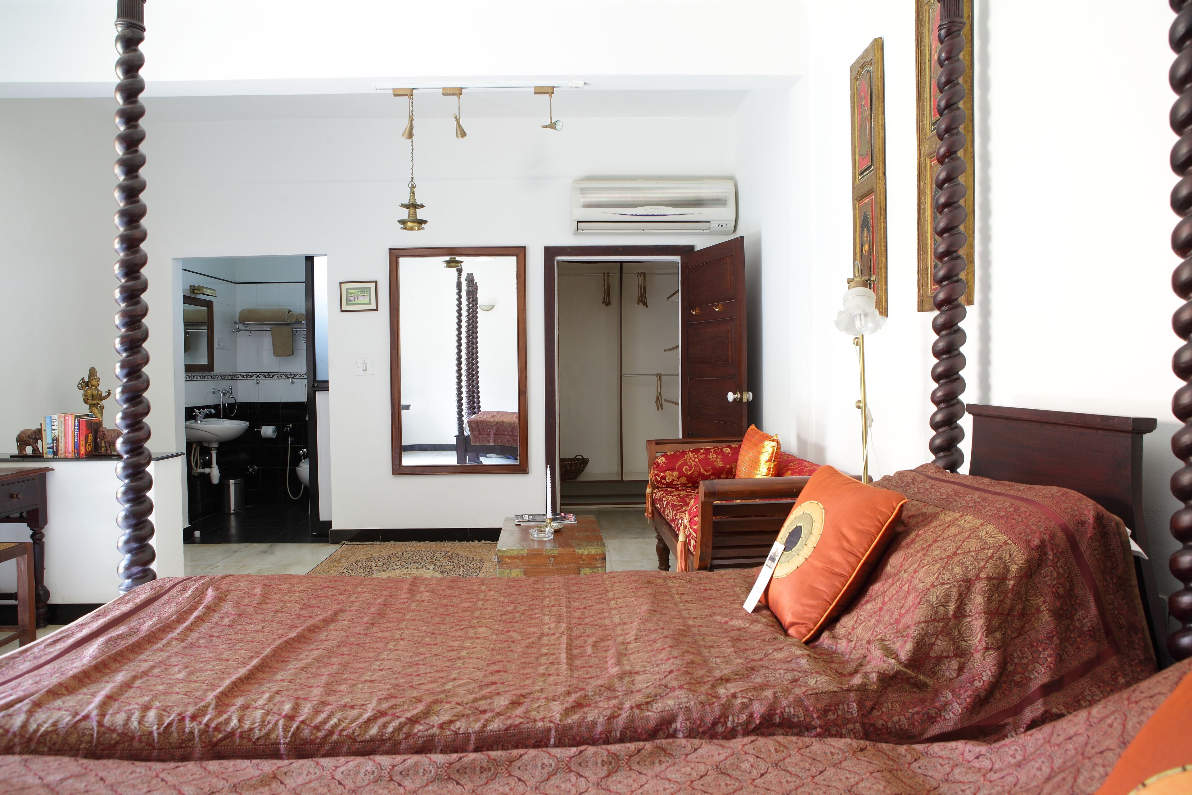 superior deluxe | in-room safe, desk, blackout curtains, free wifi