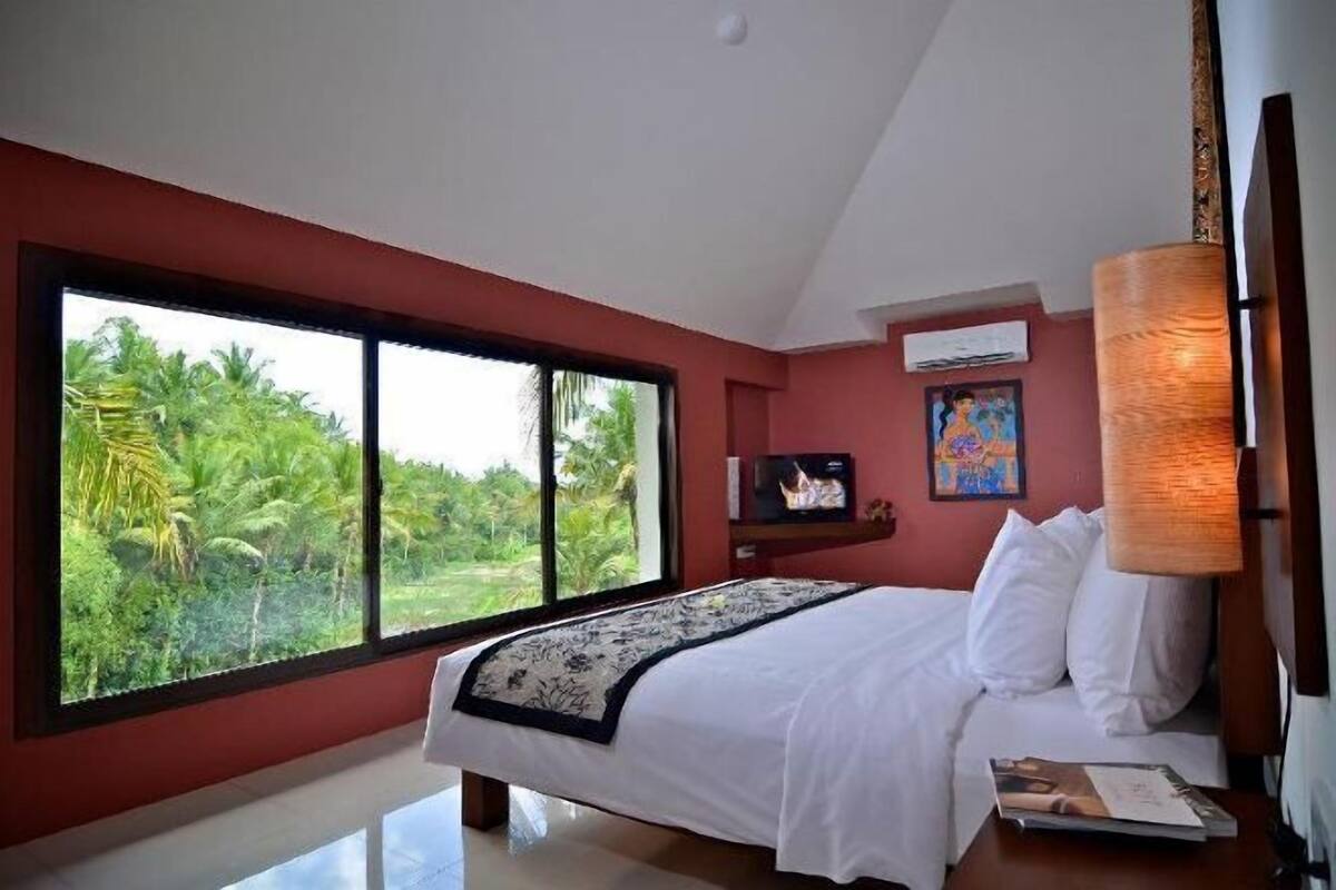 1 bedroom, free minibar, iron/ironing board, free WiFi