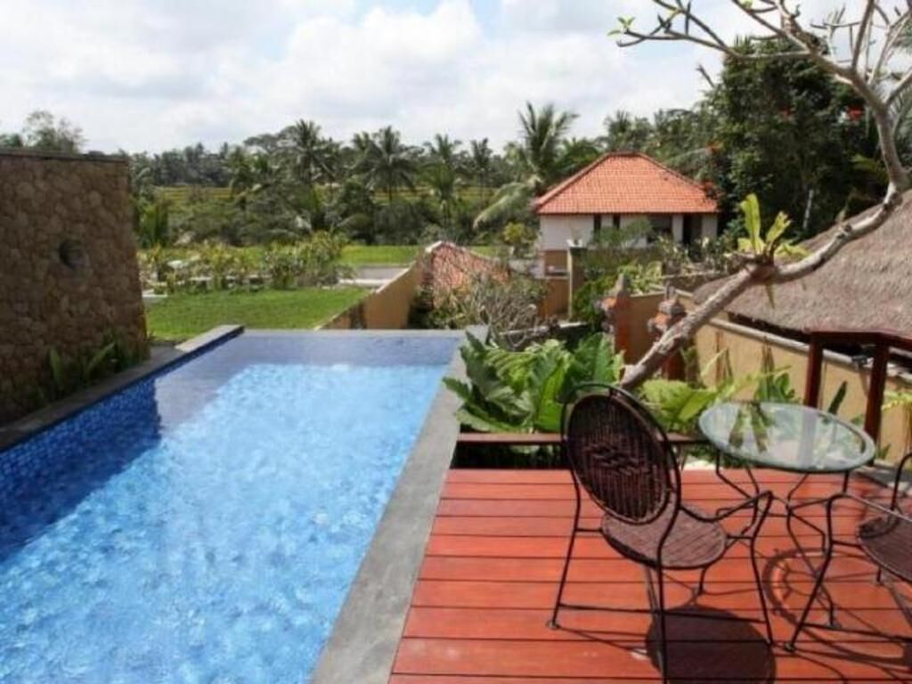 Piscine intérieure