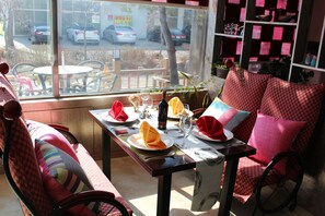 Breakfast served, al fresco dining 