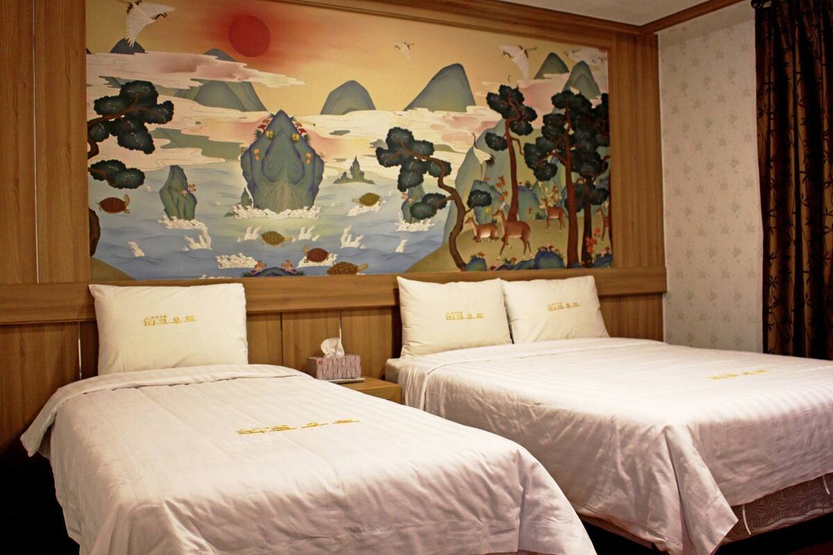 高級寢具、書桌、熨斗/熨衣板、免費無線上網
