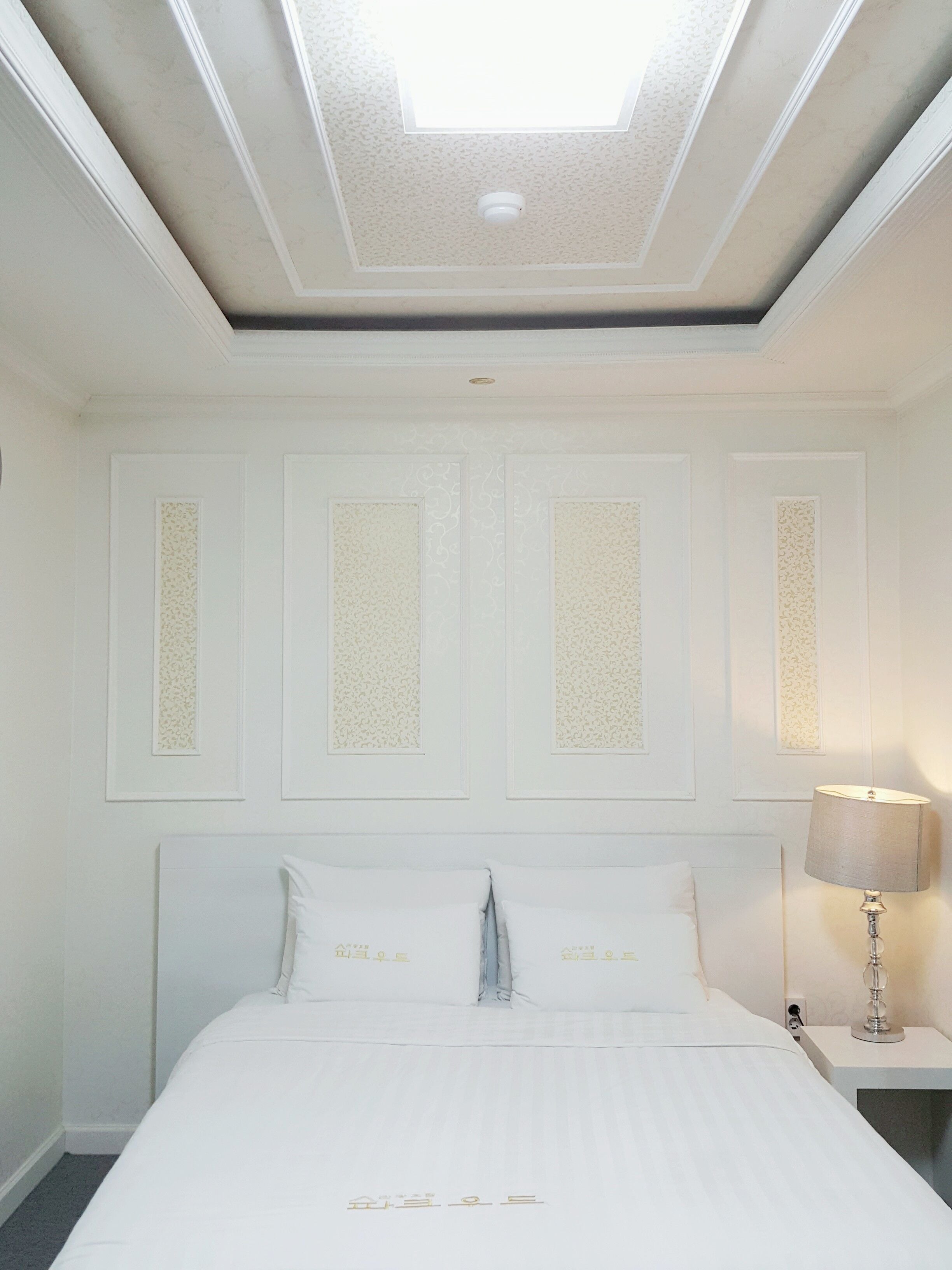 royal double room | premium bedding, individually furnished, desk, iron/ironing board