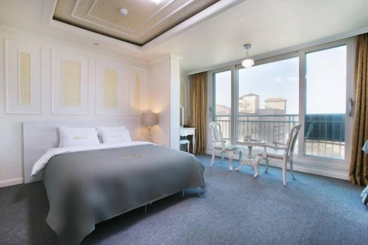 Premium bedding, individually furnished, desk, iron/ironing board