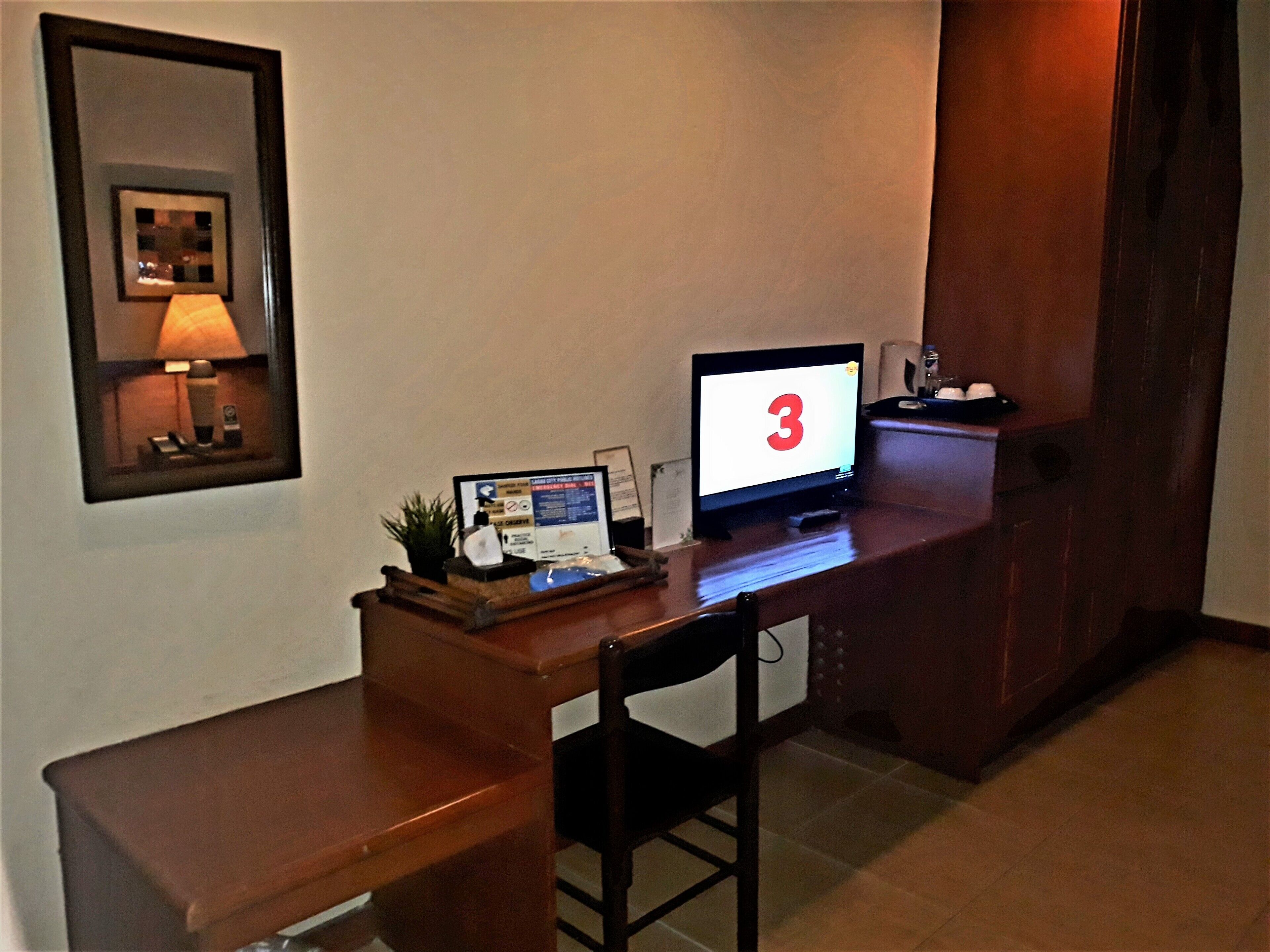 classic twin room | 1 bedroom, in-room safe, free wifi, bed sheets