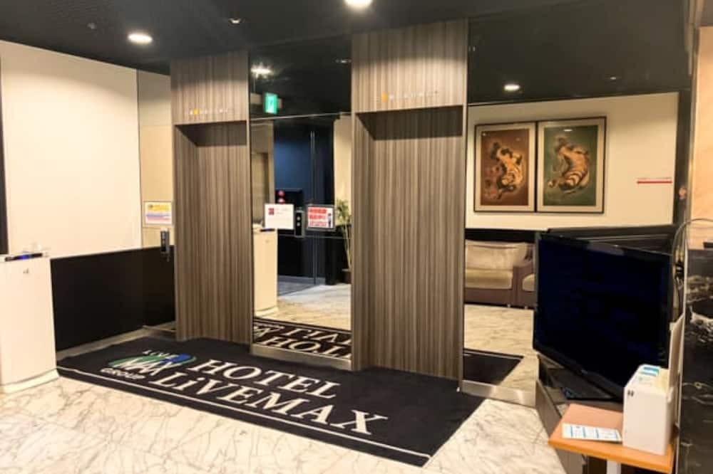 HOTEL LiVEMAX Yokohama Kannai