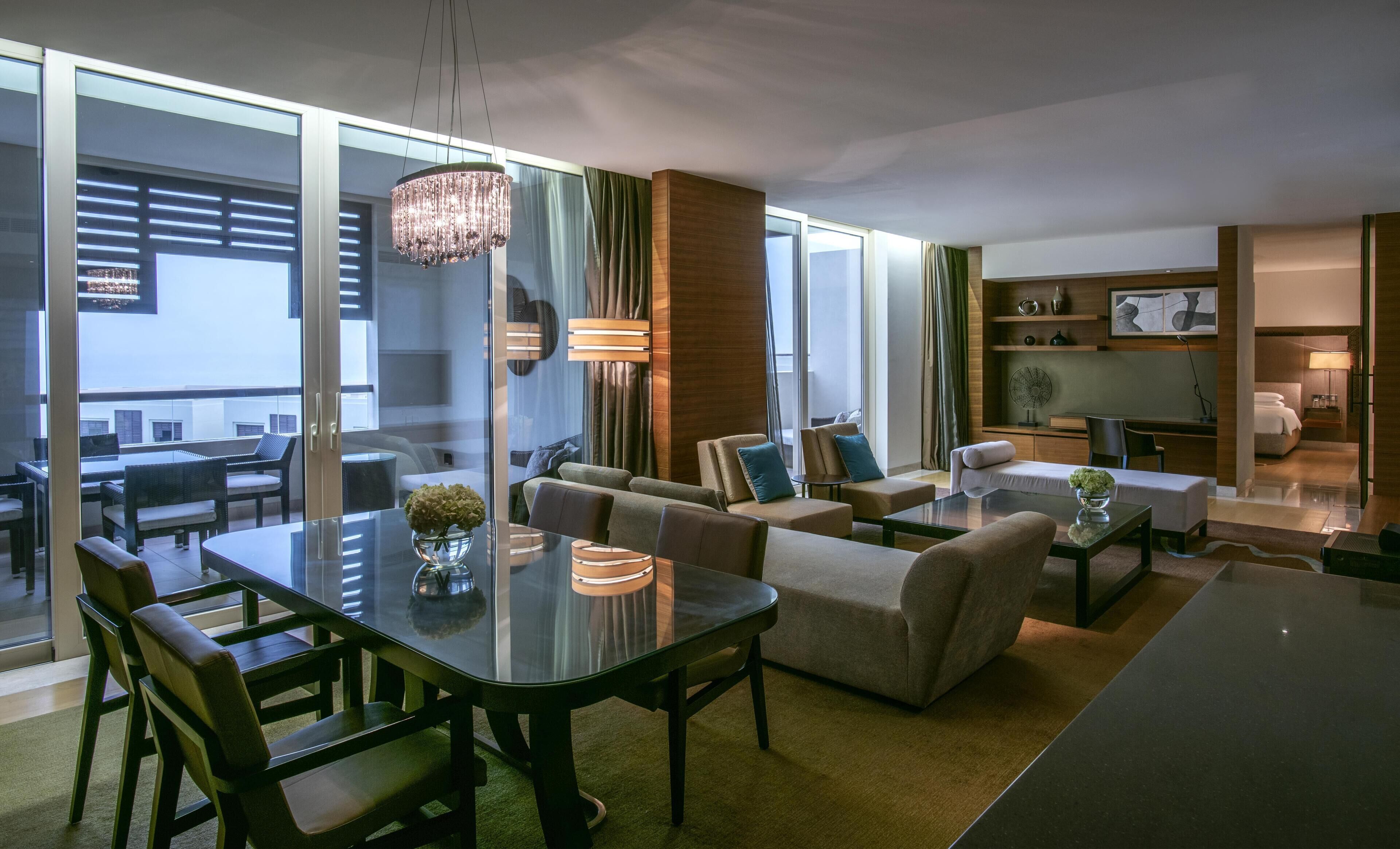 Panoramic Suite, Ocean View | Egyptian cotton sheets, premium bedding, free minibar items