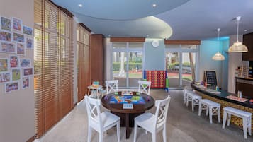 Children’s play area – indoor
