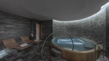 Salas de tratamiento para parejas, un sauna, una bañera de hidromasaje