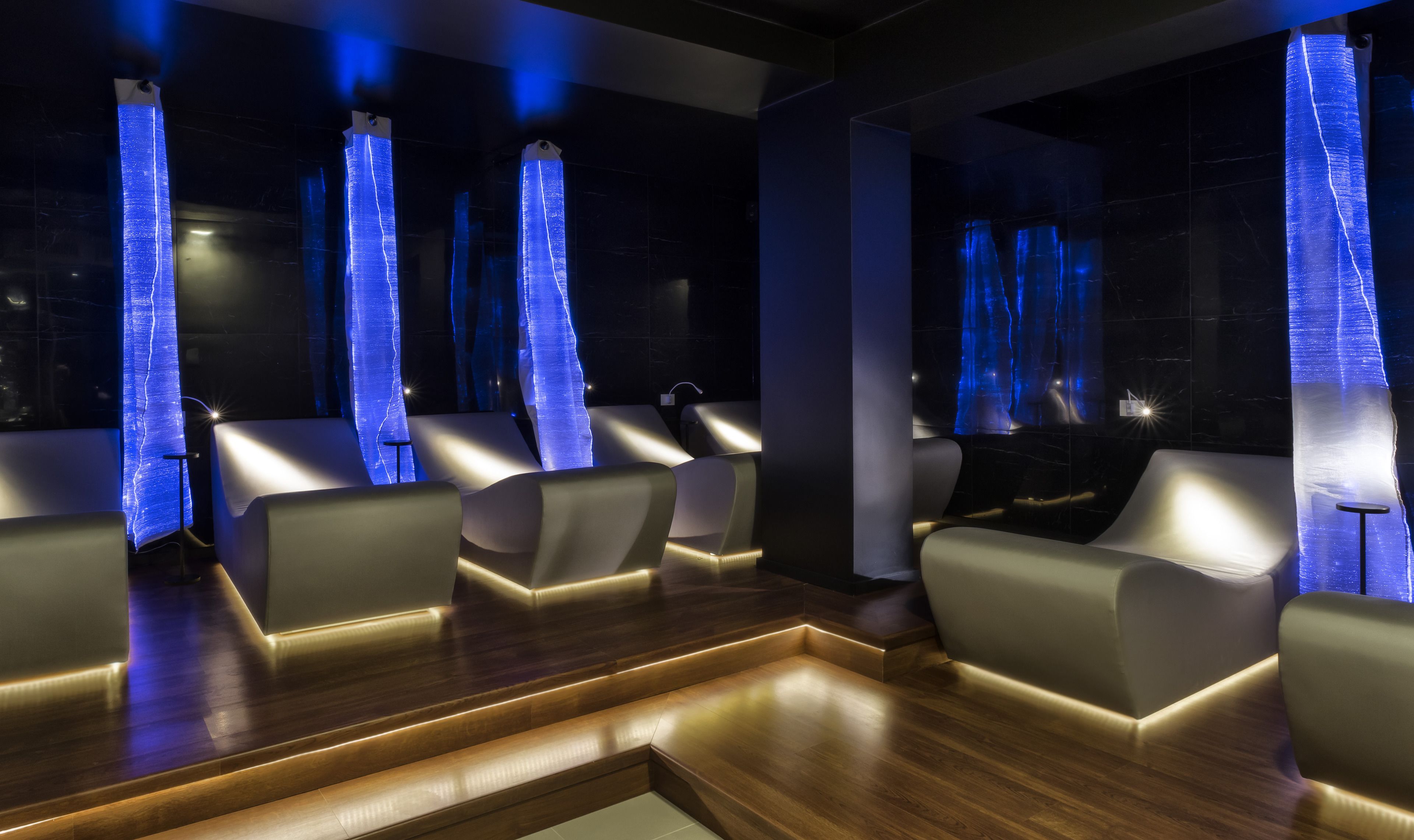 couples treatment room(s), sauna, hot tub, turkish bath/hammam