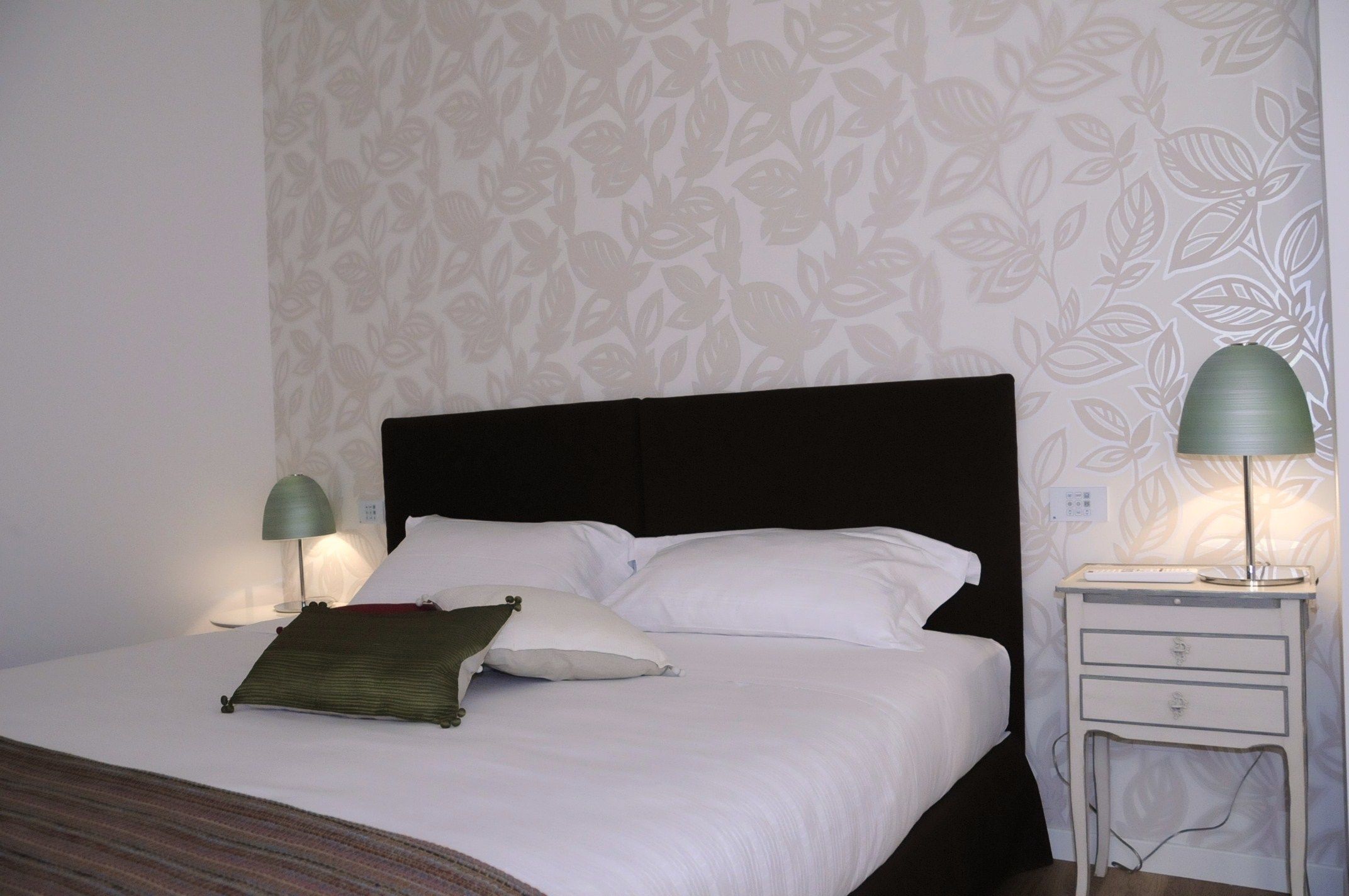 premium bedding, down duvets, minibar, in-room safe