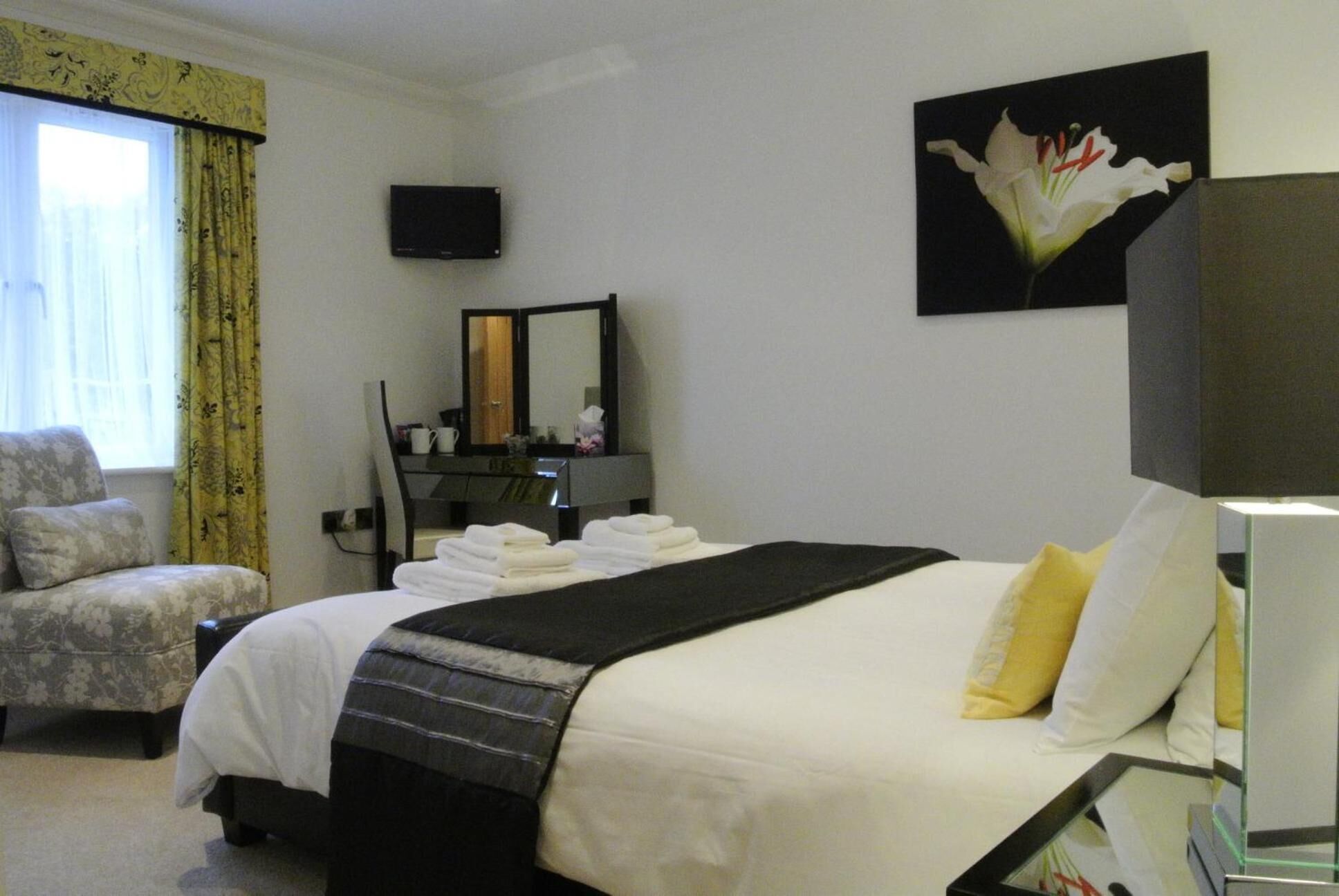 Individually decorated, individually furnished, iron/ironing board