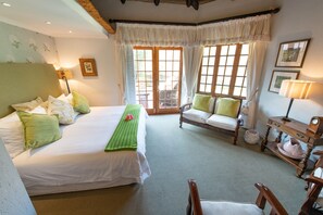 House, 4 Bedrooms (Blyde Hillside) | Premium bedding, minibar, in-room safe, individually decorated - Blyde River Canyon Lodge (Hoedspruit)